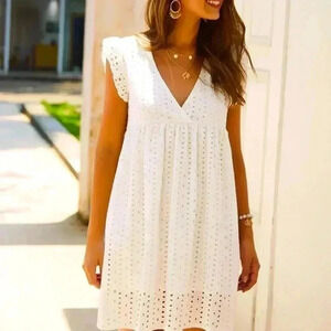NWT! Cocoimo White Eyelet Dress Size Large